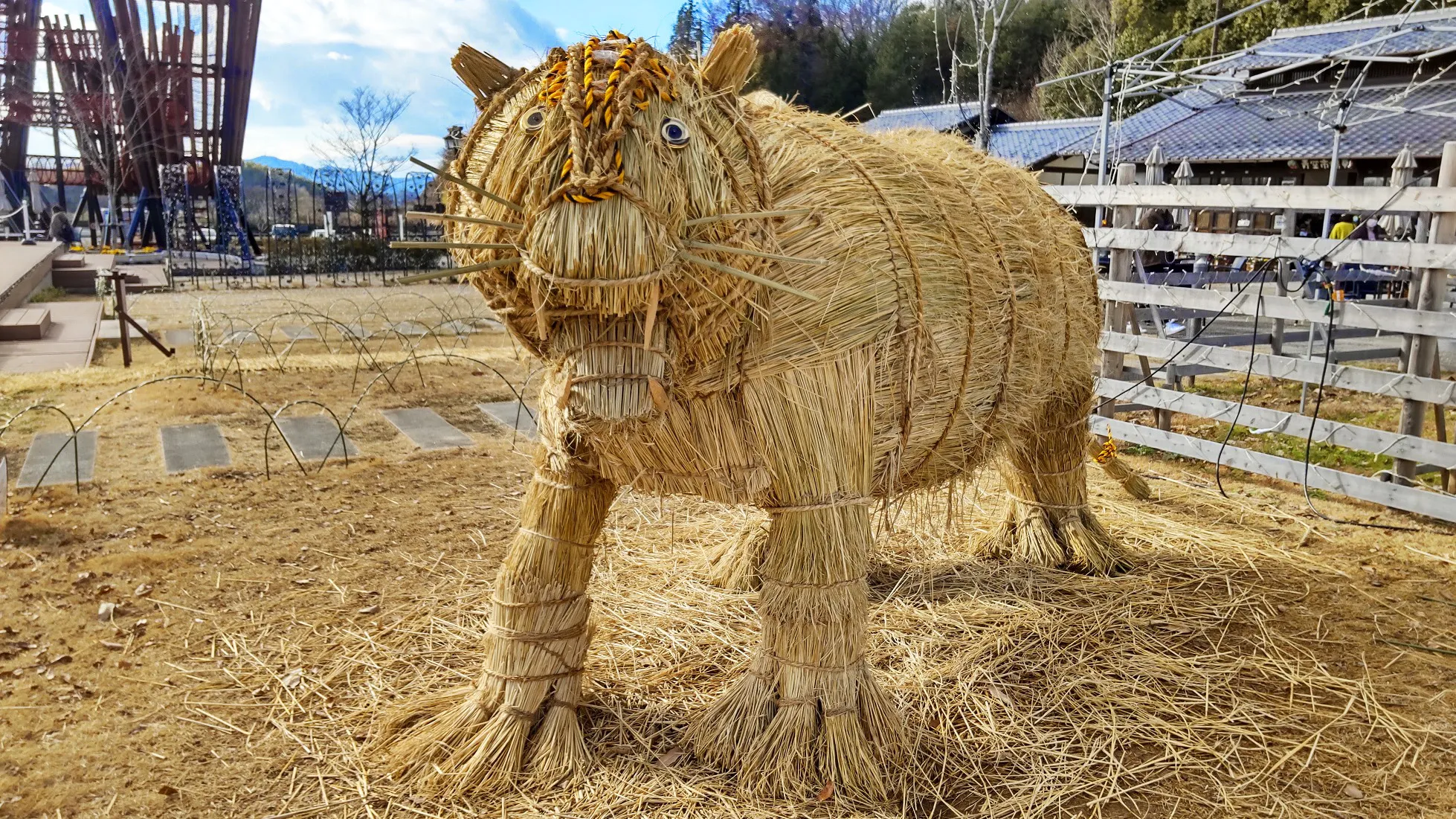 ぎふ清流里山公園里山アート「虎」